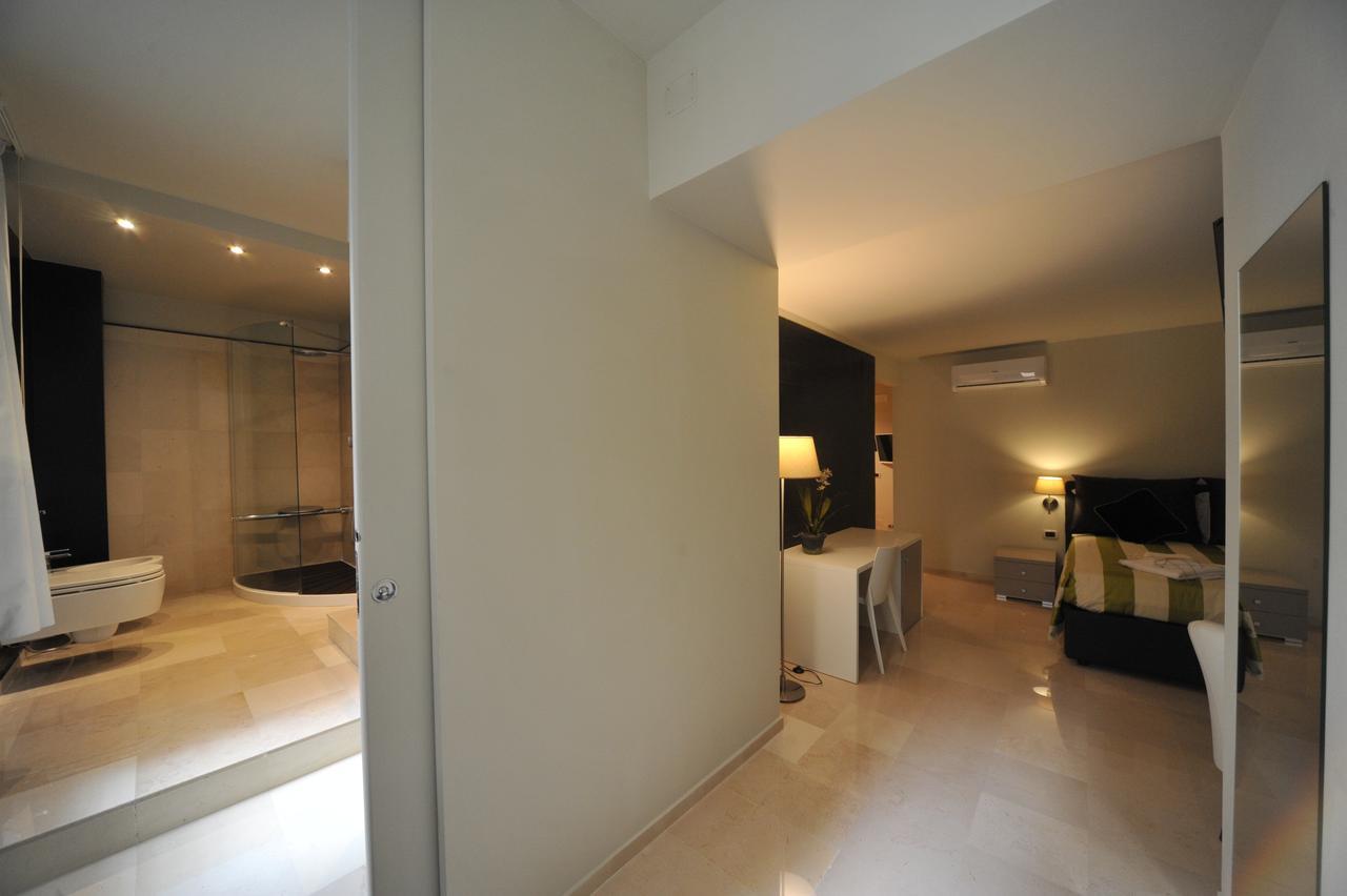 Bed and Breakfast Gatto Bianco House Bari Exterior foto