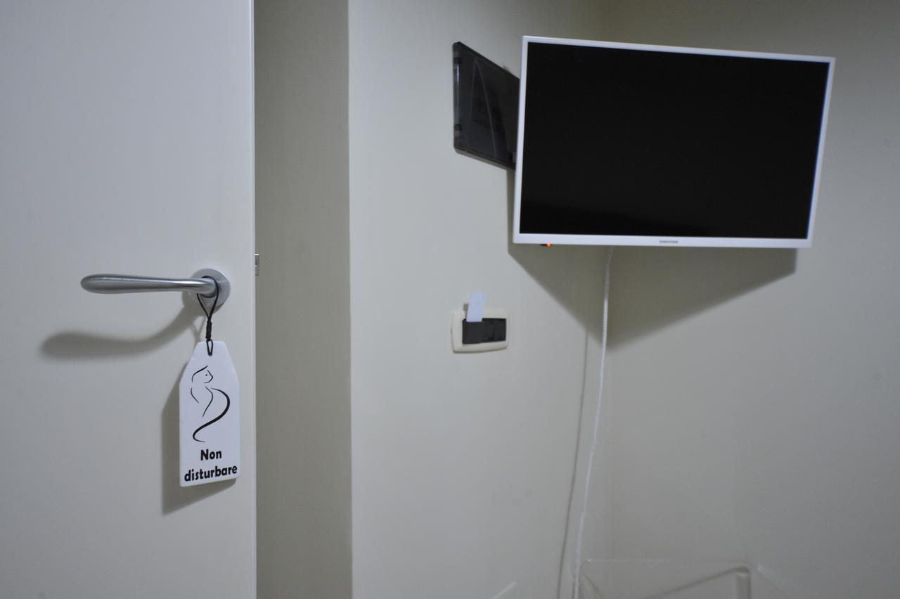 Bed and Breakfast Gatto Bianco House Bari Exterior foto